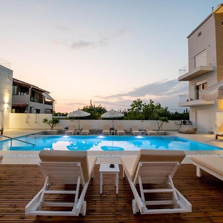 Ennea Suites-Null Suite Flámbouras Kültér fotó